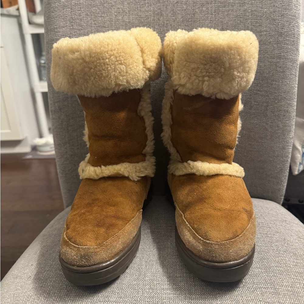UGG Australia Sundance II Chestnut Sheepskin Boots Women’s Size 6 - Picture 9 of 11